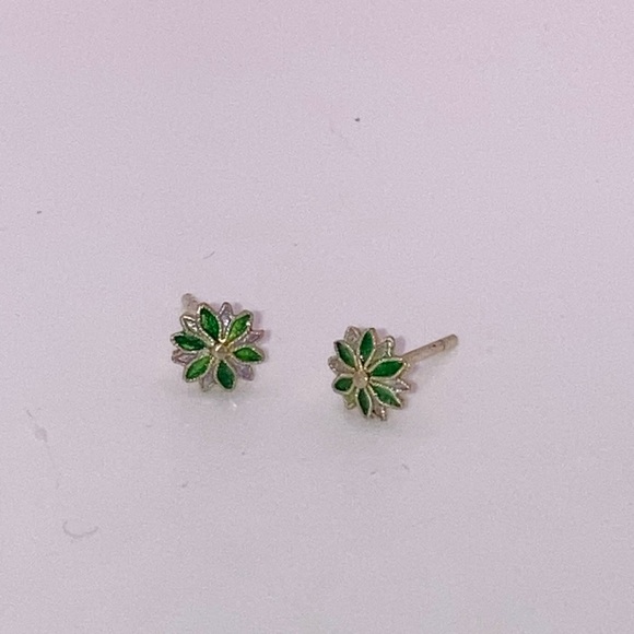 Vtg Sterling Silver & Green Enamel Flower Stud Earrings 6mm - Picture 5 of 8